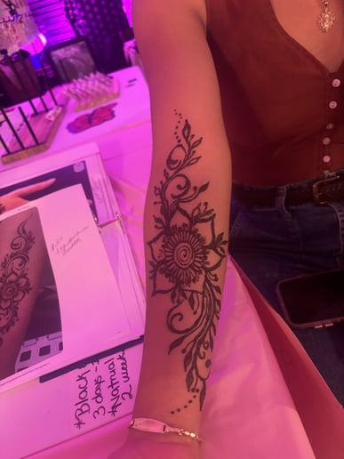 Gallery photo 3 of Henna_By_Hasana
