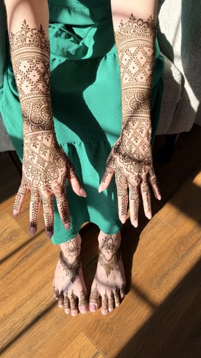 Gallery photo 1 of Henna By Heera - Henna Artist