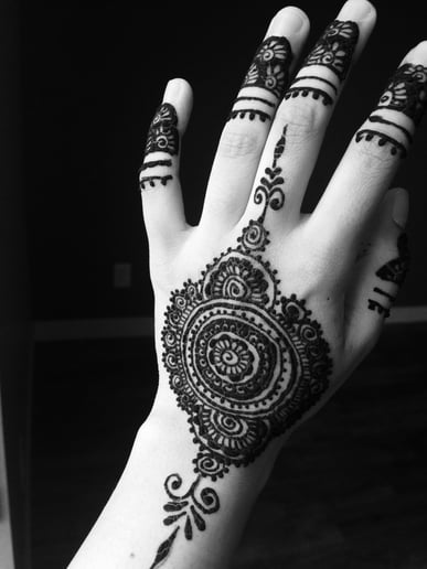 Gallery photo 3 of Henna by Hina 