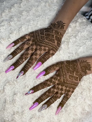 Gallery photo 2 of Henna by Sami