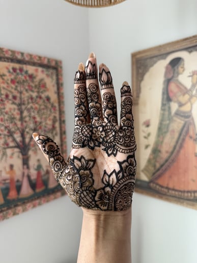 Gallery photo 2 of Henna by Sona
