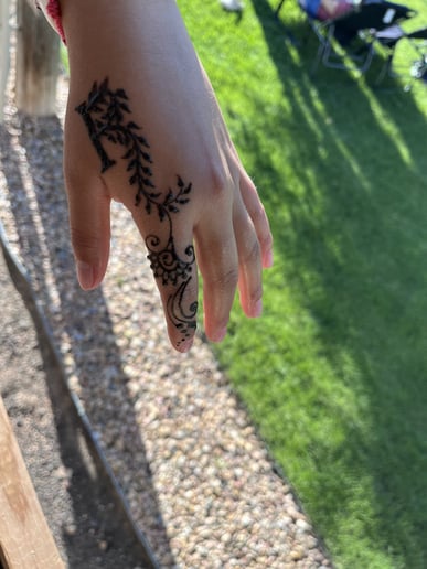 Gallery photo 10 of Henna by Yenni