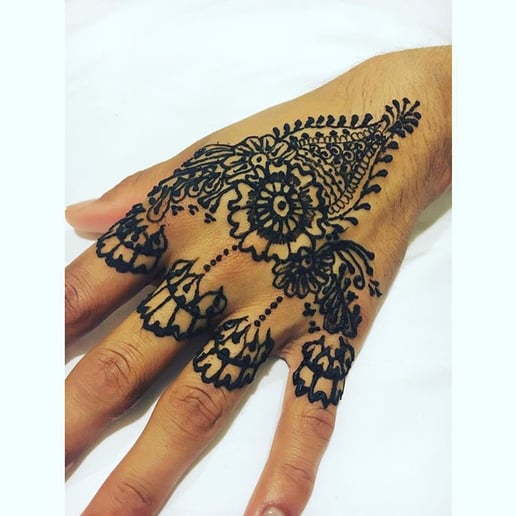 Gallery photo 7 of Henna by Zee