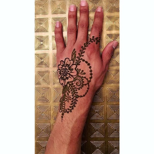Gallery photo 8 of Henna by Zee