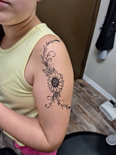 Gallery photo 3 of Henna Daze