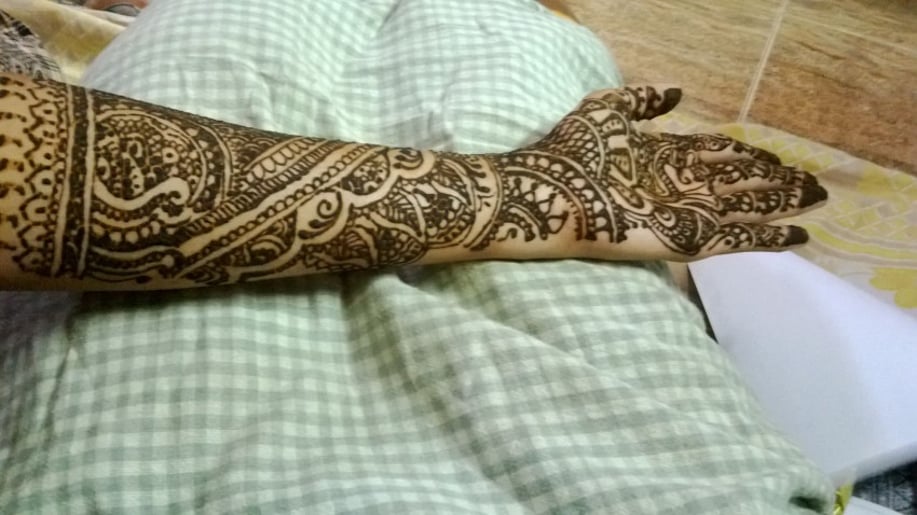 Gallery photo 6 of Henna Designer