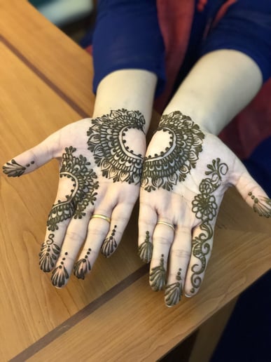 Gallery photo 8 of Henna Rain - Henna Designer
