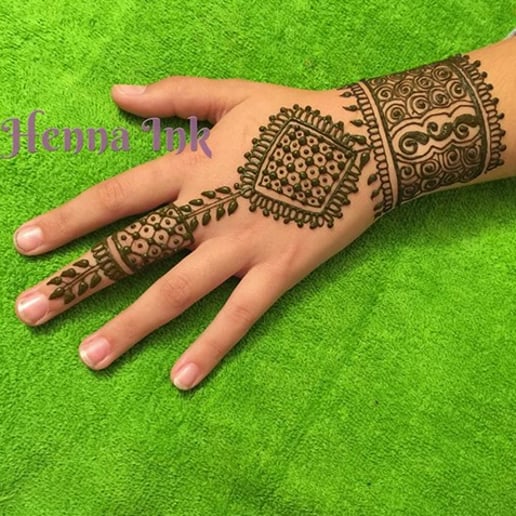 Gallery photo 1 of Henna Ink