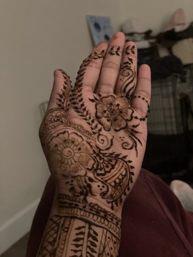 Gallery photo 2 of Henna Joy