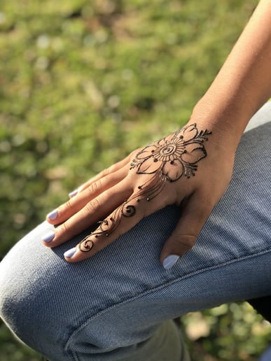 Gallery photo 6 of Gulaabi Henna Services