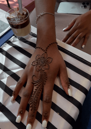 Gallery photo 2 of Ri Henna Parties/Events
