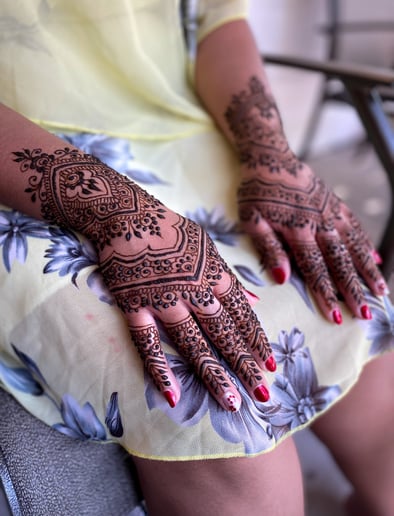 Gallery photo 9 of Henna Planet
