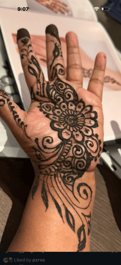 Gallery photo 3 of Henna Services