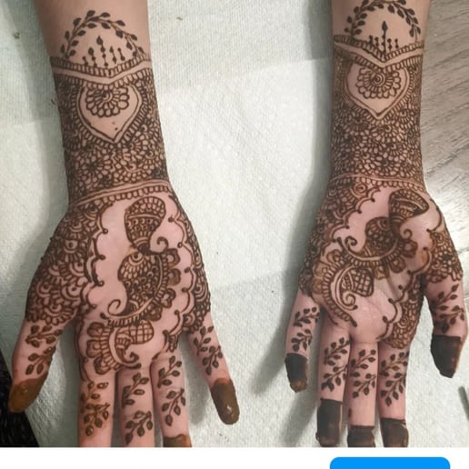Gallery photo 9 of Bhuvana ~ Henna Tattoo Artist