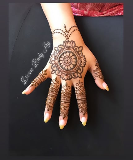 Gallery photo 4 of Divine Body Art Henna (Mehandi) Artist