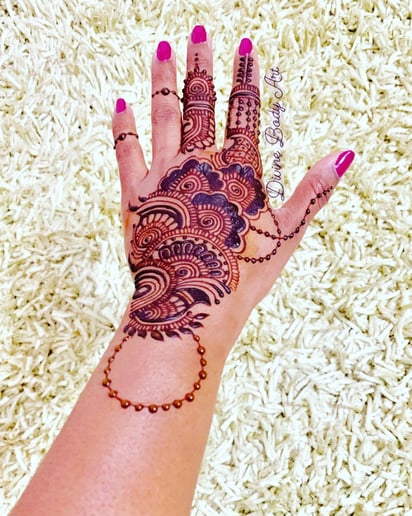 Gallery photo 10 of Divine Body Art Henna (Mehandi) Artist