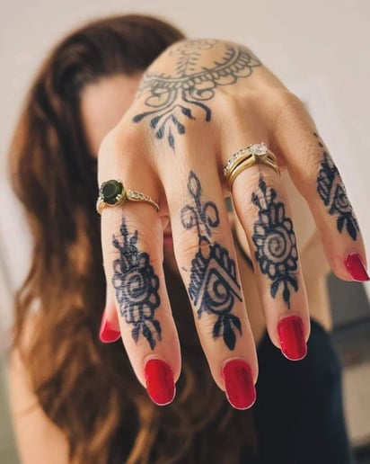 Gallery photo 5 of Vathsalya Henna