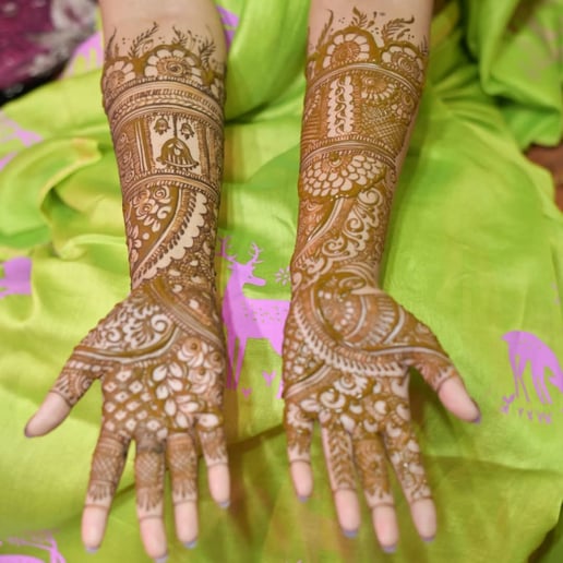 Gallery photo 7 of Vathsalya Henna