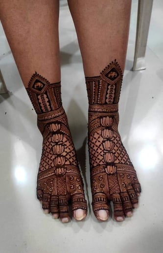 Gallery photo 10 of Henna by Avnika
