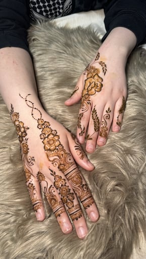Gallery photo 3 of Henna by Ayesha