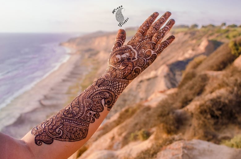 Gallery photo 1 of HennaStrokes