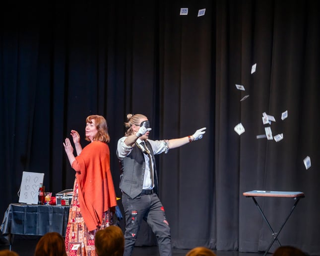 Gallery photo 7 of Henry 'Oz - The German Magician