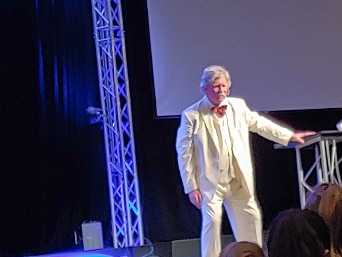 Gallery photo 1 of Here's Mark Twain