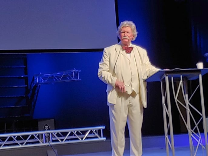 Gallery photo 2 of Here's Mark Twain