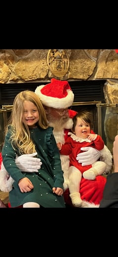Gallery photo 4 of Heritage Santa