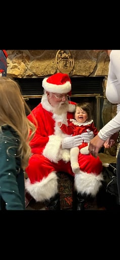 Gallery photo 5 of Heritage Santa