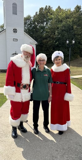 Gallery photo 13 of Heritage Santa