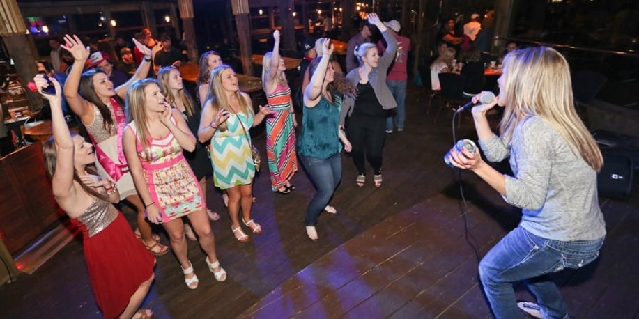 Gallery photo 12 of Hey Mister DJ / Let's Play LA