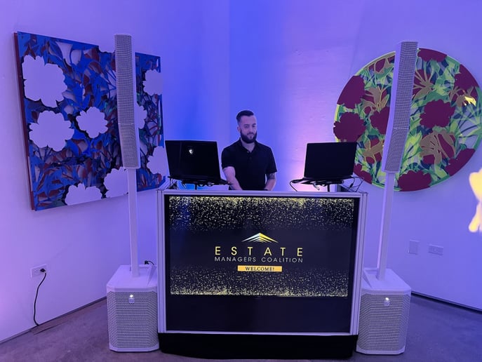Gallery photo 6 of Hey Mister DJ / Let's Play LA