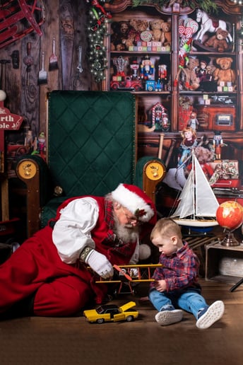Gallery photo 7 of Hey Santa!
