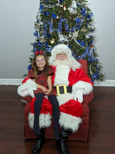 Gallery photo 4 of Higbee's Santa