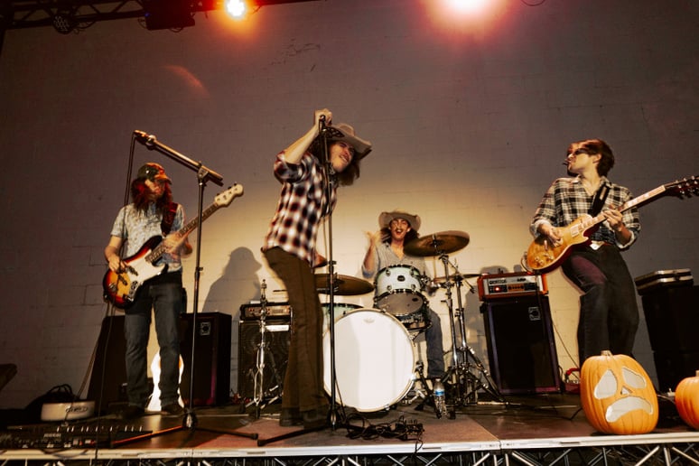 Gallery photo 2 of High Flight