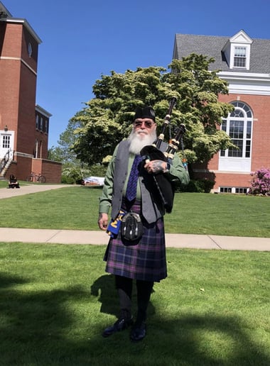 Gallery photo 47 of Rick Beaulieu - Highland Bagpiper
