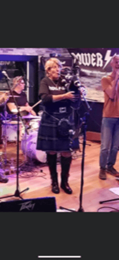 Gallery photo 1 of Highland Bagpiper, Martha Campbell