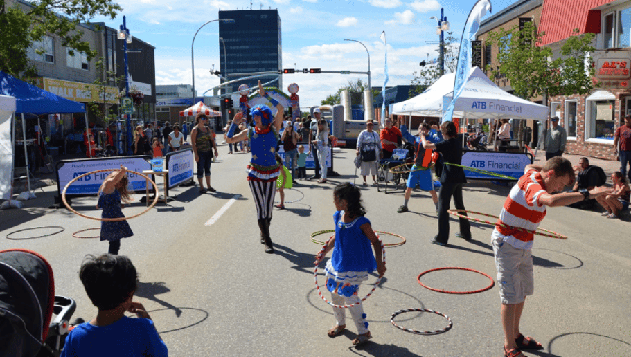 Gallery photo 8 of Hula Hoop Circus
