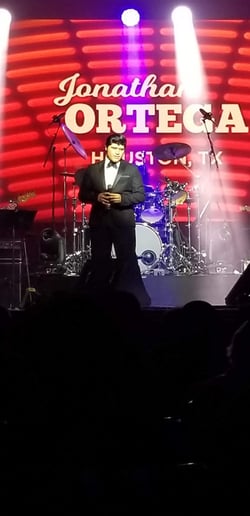 Gallery photo 9 of Hispanic Elvis Presley