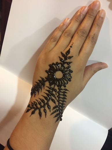 Gallery photo 1 of Hmy Henna