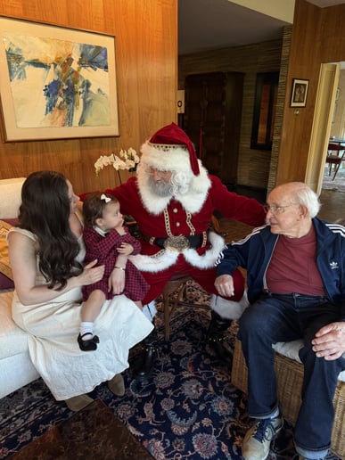 Gallery photo 8 of Ho-Ho-Hofer Claus