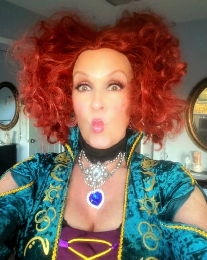 Gallery photo 3 of Hocus Pocus Live