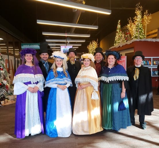 Gallery photo 7 of Holiday Cheer Entertainment