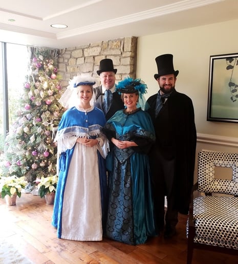 Gallery photo 9 of Holiday Cheer Entertainment