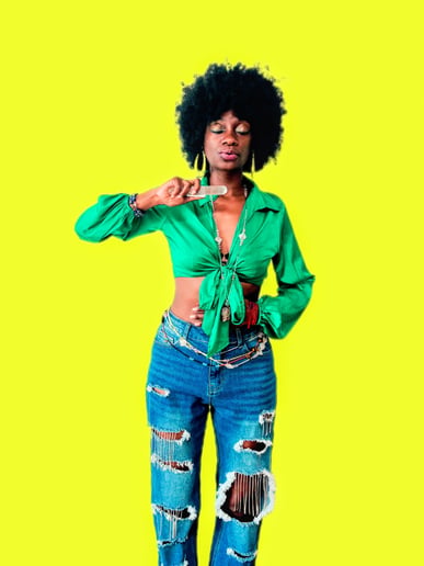 Gallery photo 4 of Melanin Bee