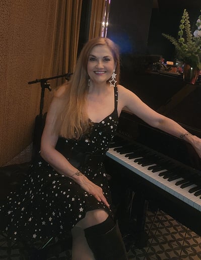 Gallery photo 6 of Hollie Olson