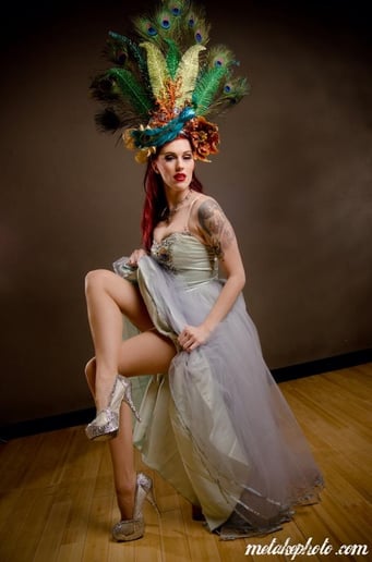 Gallery photo 3 of Holly Dai Burlesque Performance Entertainer