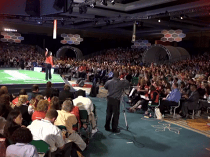 Gallery photo 1 of Holly Dowling, Global Keynote Speaker