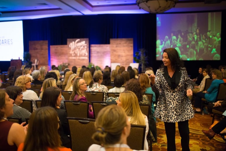 Gallery photo 2 of Holly Dowling, Global Keynote Speaker
